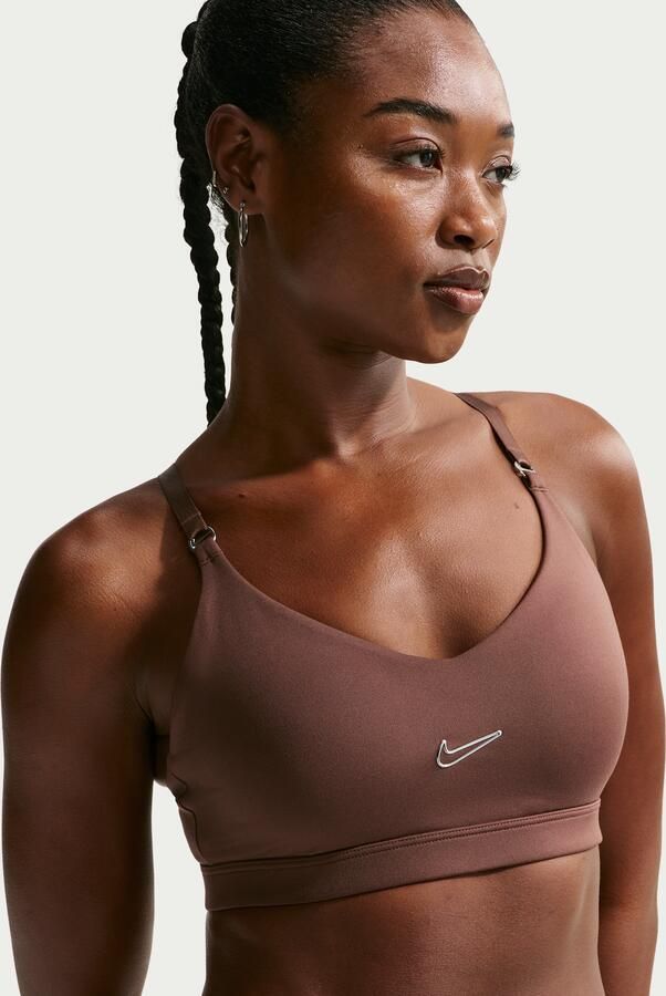 Nike Indy verstelbare padded sport-bh met lichte ondersteuning Bruin - Foto 4