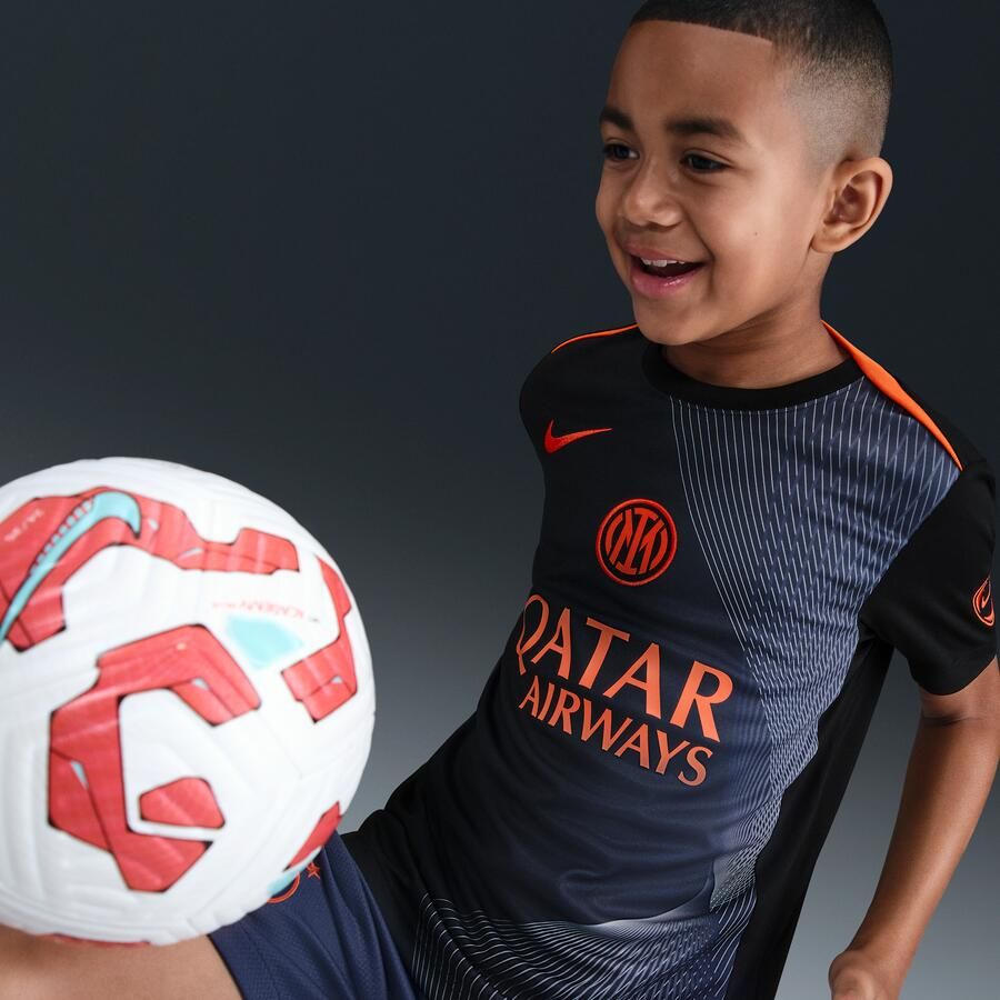 Nike Inter Milan Academy Pro Derde Total 90 Dri-FIT voetbalwarming-uptop voor kids Zwart - Foto 2