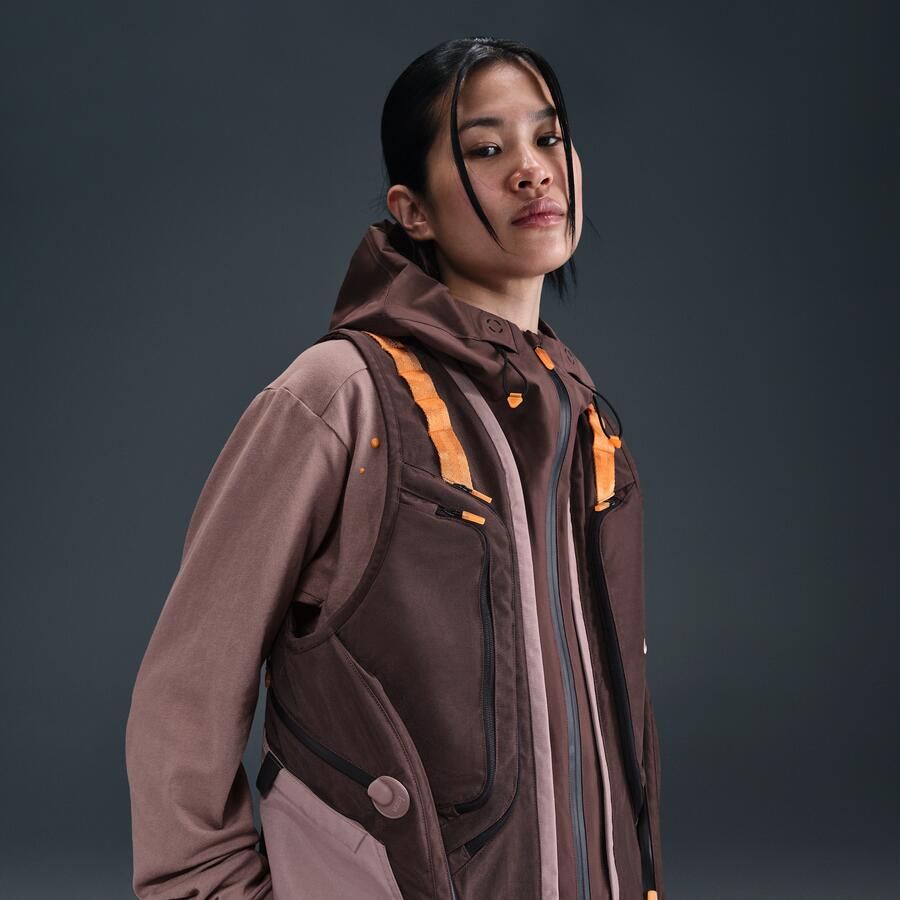 Nike ISPA modulaire bodywarmer Bruin