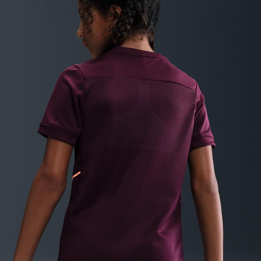 Nike Kylian Mbappé Academy voetbalshirt met korte mouwen en Dri-FIT voor kids Rood - Foto 3