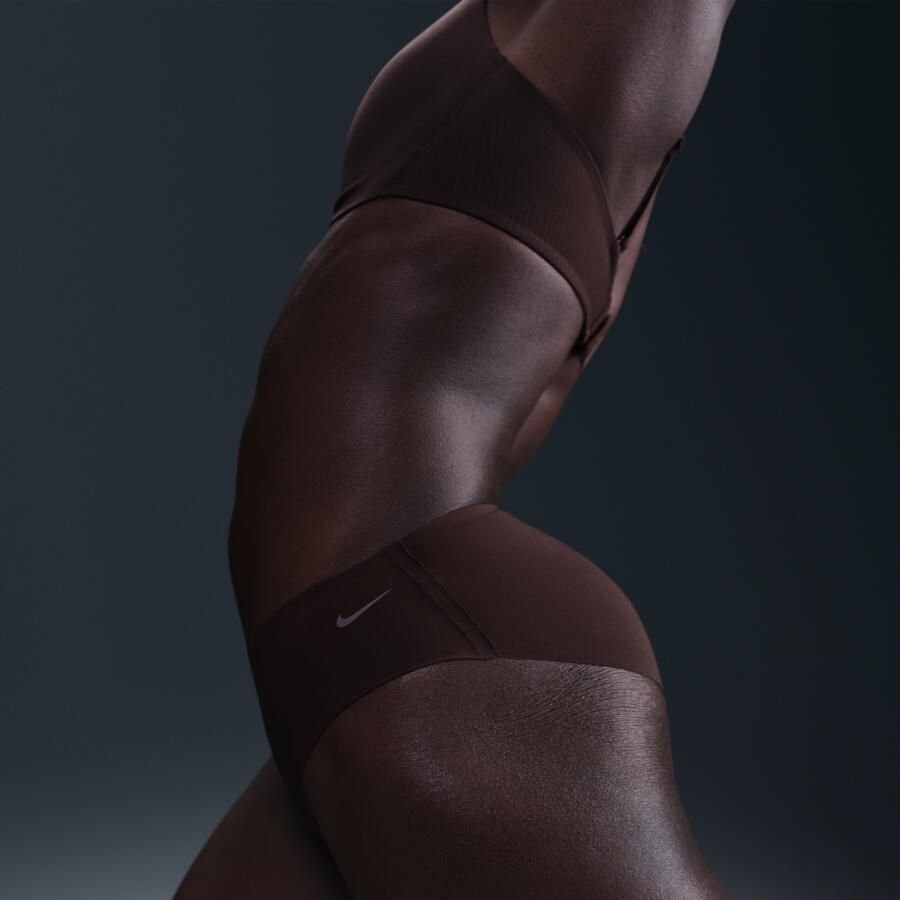 Nike Leak Protection: Period damesslip Bruin