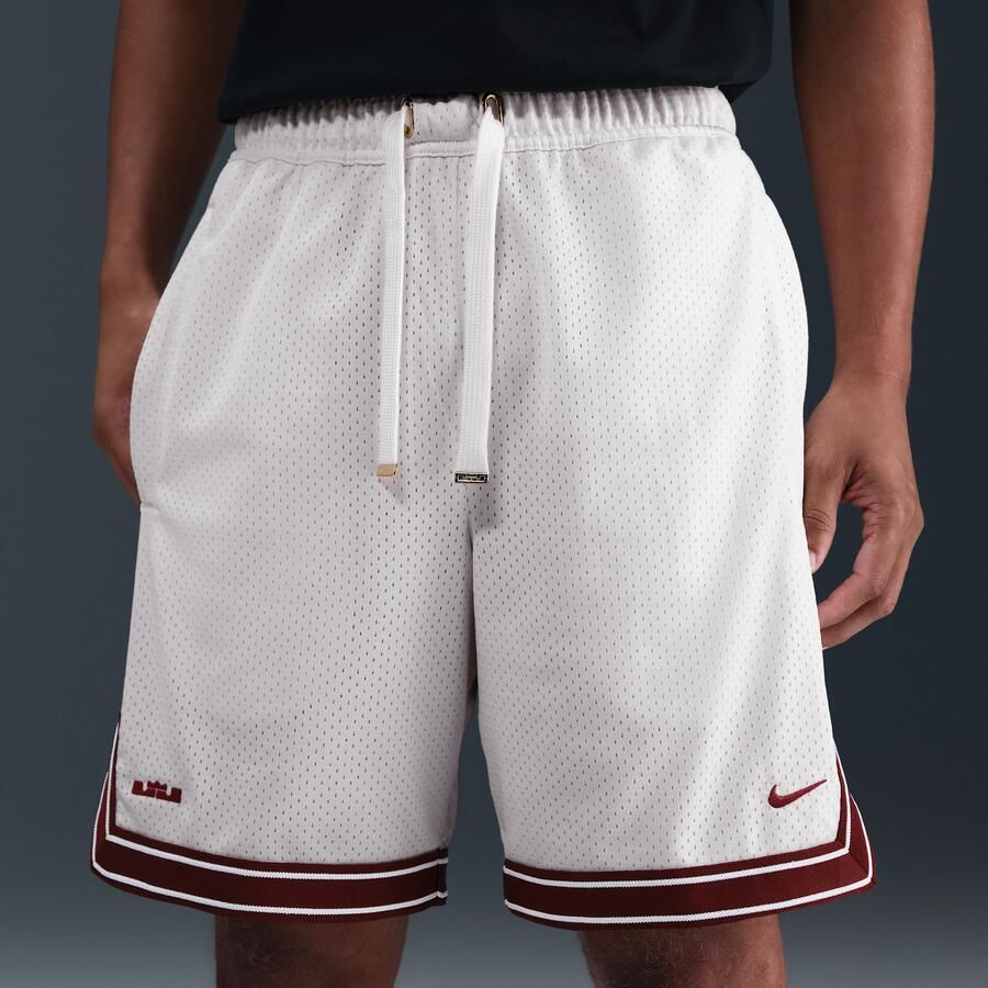Nike LeBron basketbalshorts voor heren (20 cm) Wit