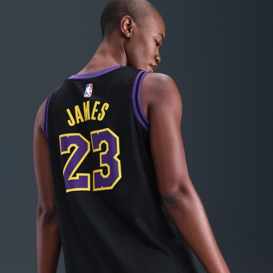 Nike LeBron James Los Angeles Lakers City Edition Dri-FIT Swingman NBA-jersey voor heren Zwart - Foto 3