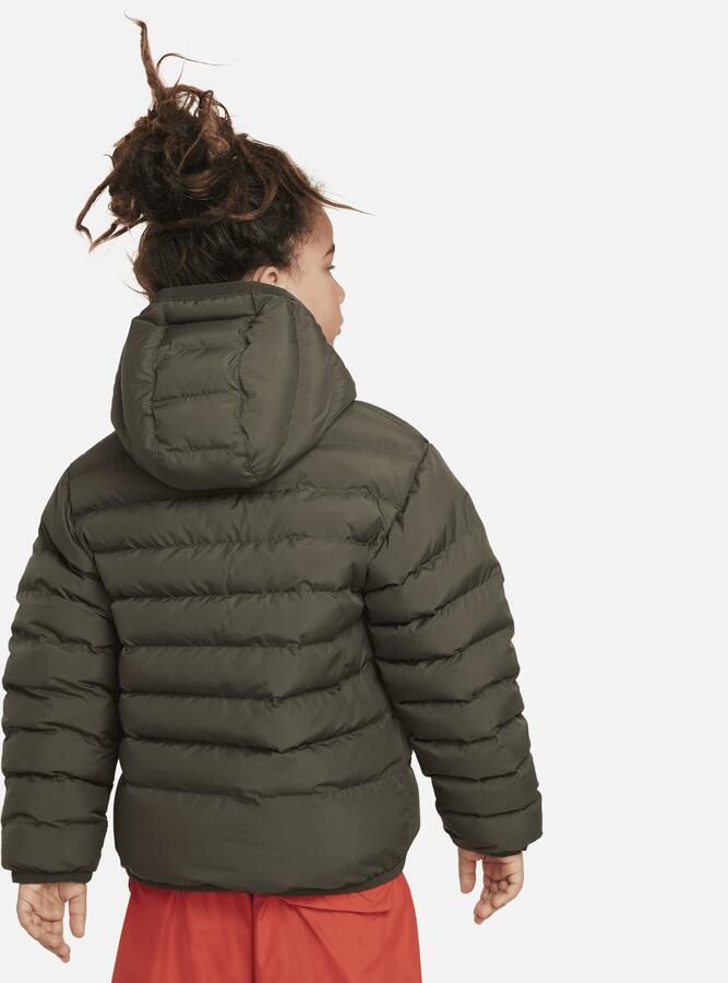 Nike Sportswear Lightweight Synthetic Fill ruimvallend kinderjack met capuchon Groen