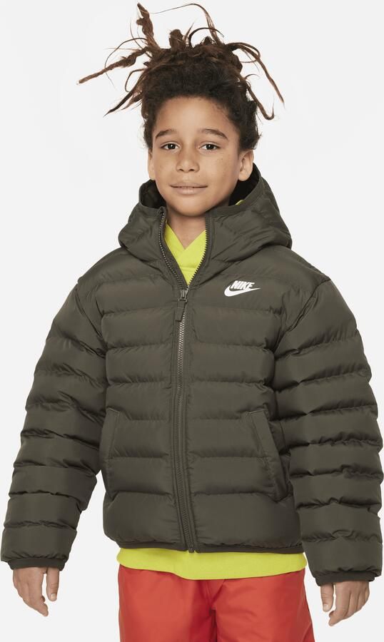 Nike Sportswear Lightweight Synthetic Fill ruimvallend kinderjack met capuchon Groen - Foto 4