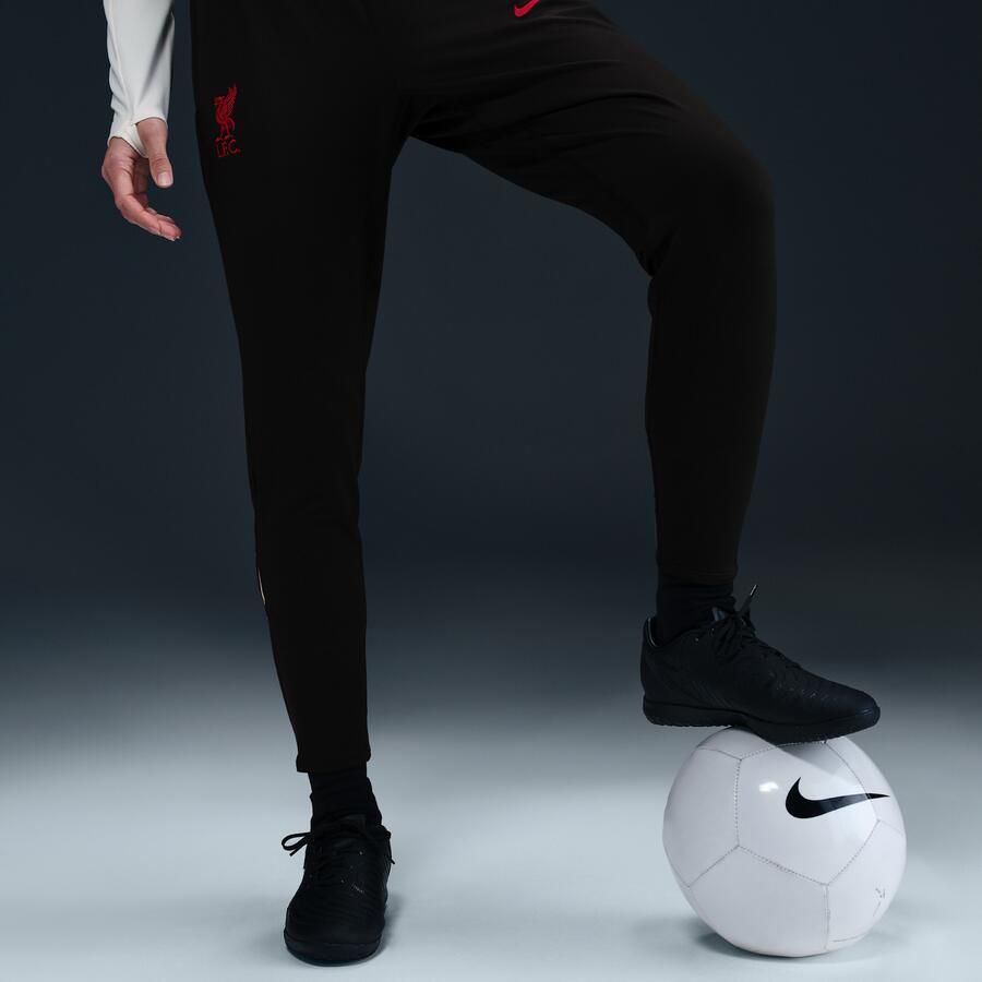 Nike Liverpool FC Strike Special Edition Dri-FIT knit voetbalbroek voor dames Zwart - Foto 4