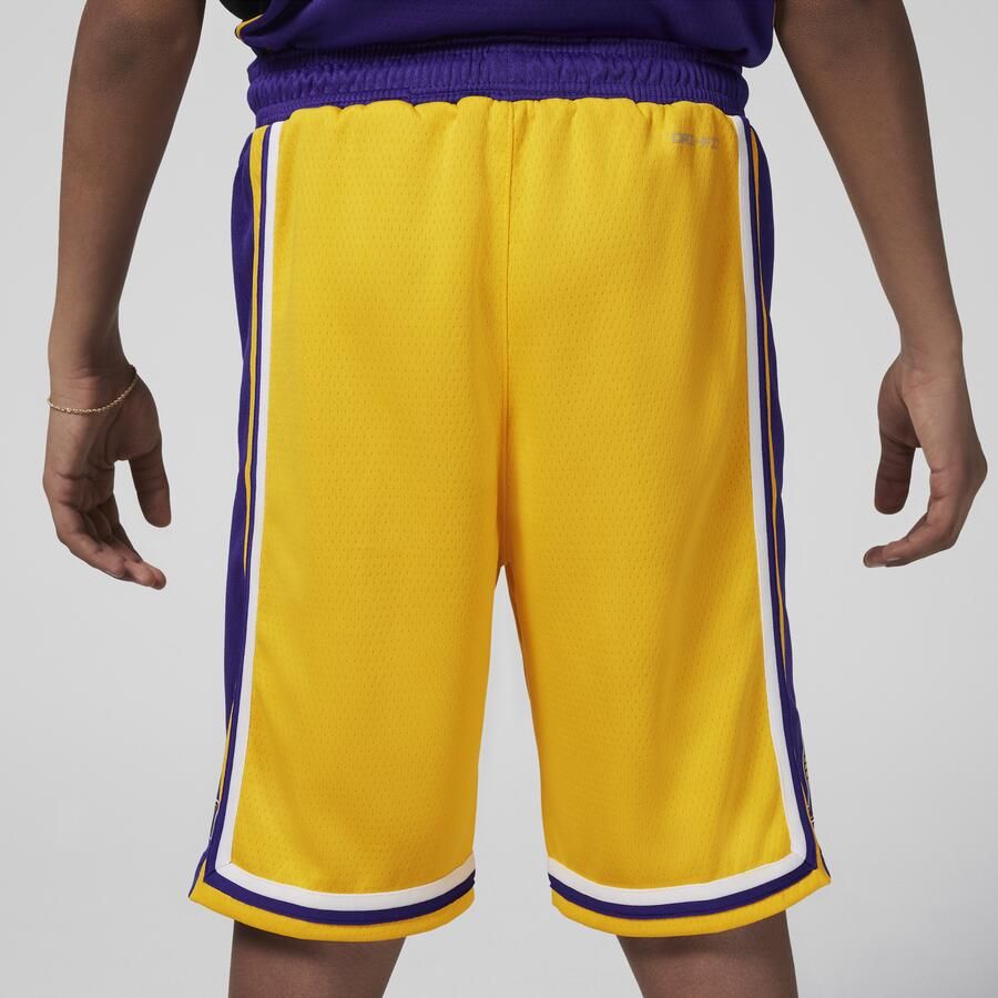 Nike Los Angeles Lakers 2023 24 Icon Edition Swingman NBA-jongensshorts Geel