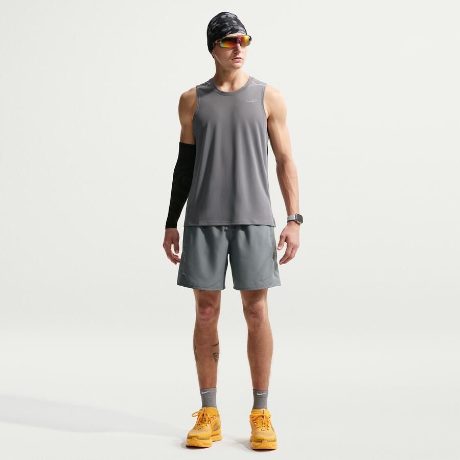 Nike Miler Dri-FIT hardloopshorts met binnenbroek voor heren (18 cm) Grijs