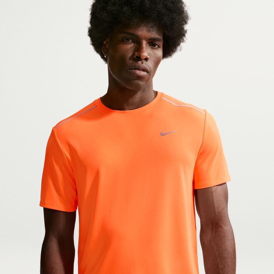 Nike Miler Dri-FIT hardlooptop met korte mouwen voor heren Oranje
