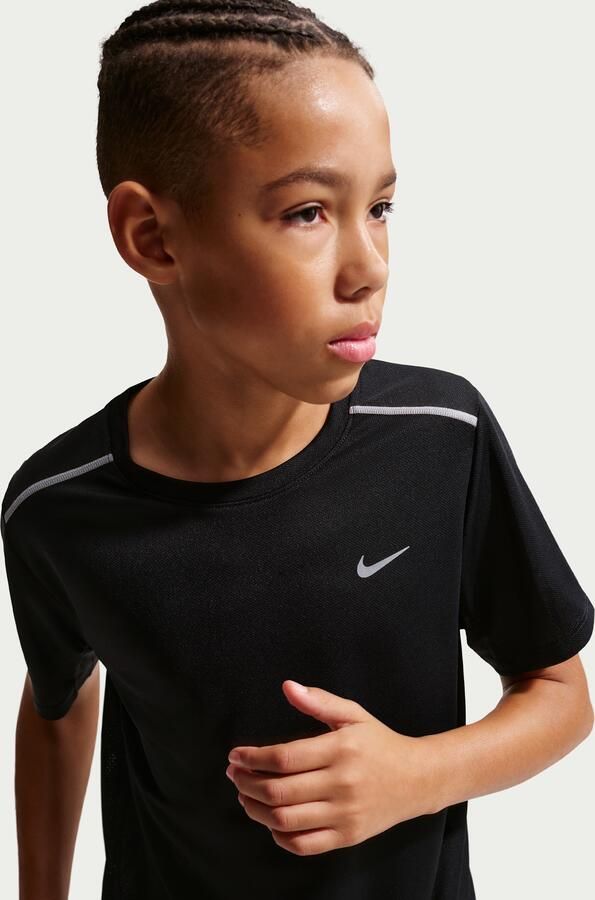 Nike Miler Dri-FIT top met korte mouwen voor kids Zwart - Foto 4