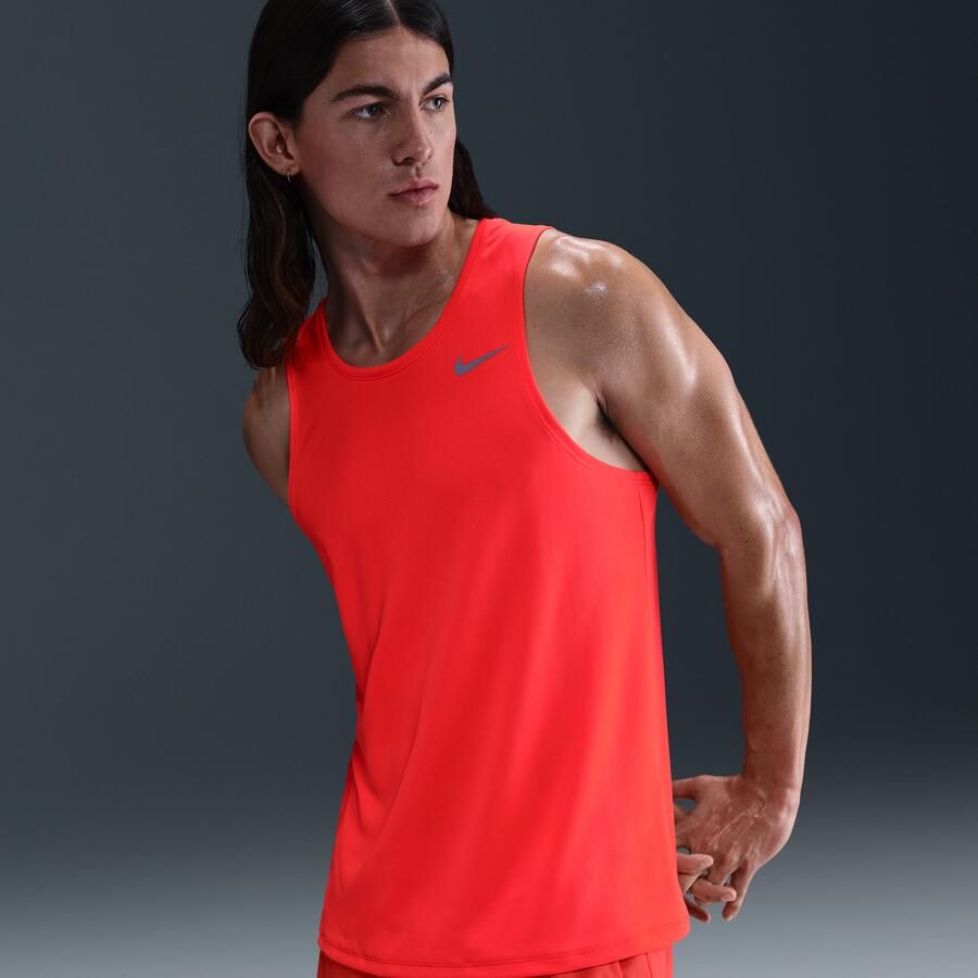 Nike Miler hardlooptanktop met Dri-FIT voor heren Rood - Foto 4