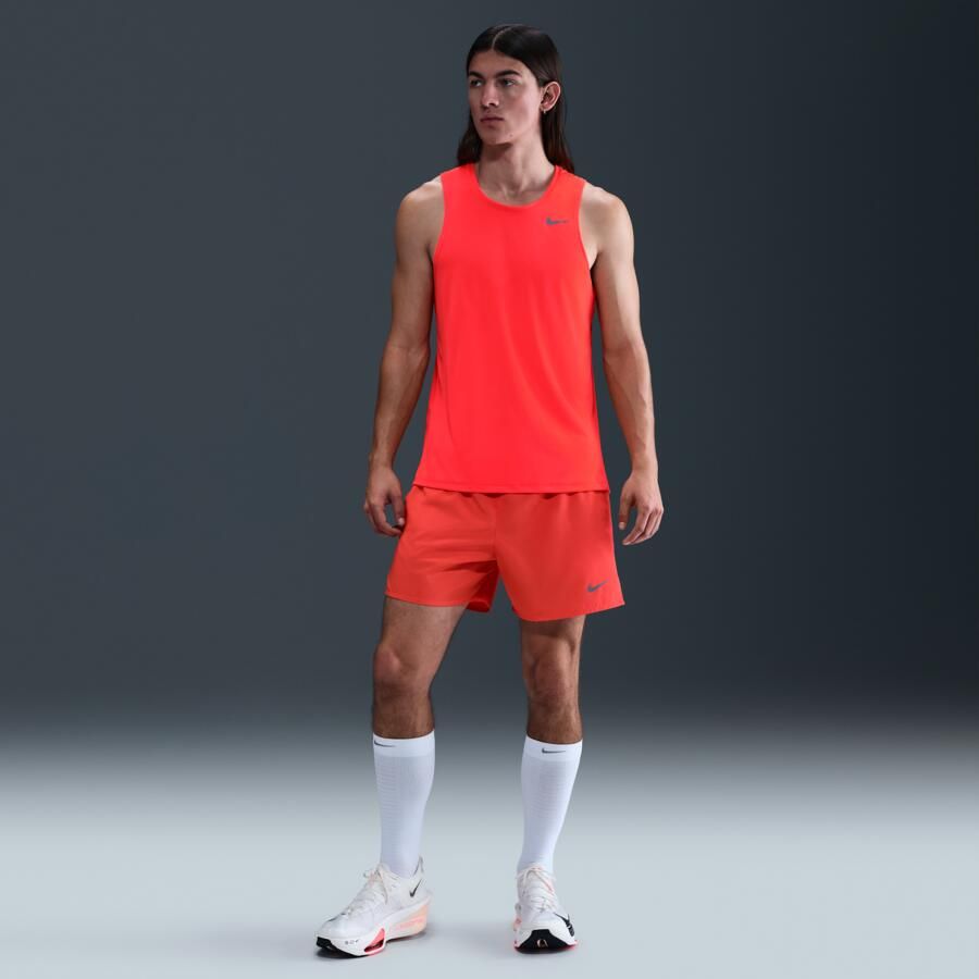 Nike Miler hardlooptanktop met Dri-FIT voor heren Rood - Foto 3