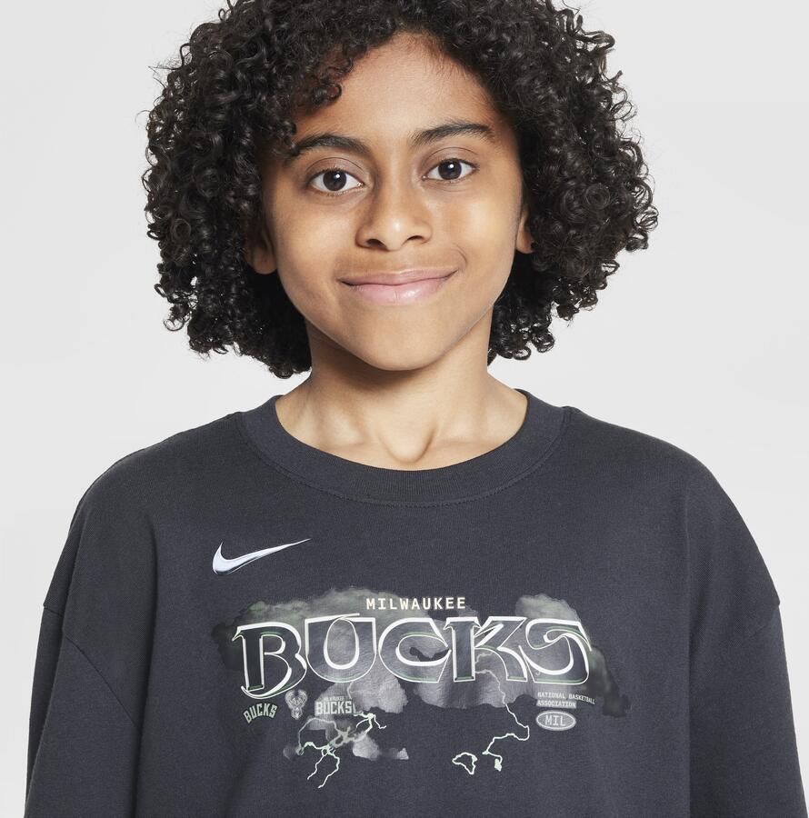 Nike Milwaukee Bucks Essential NBA Max90 T-shirt met lange mouwen voor jongens Zwart - Foto 2