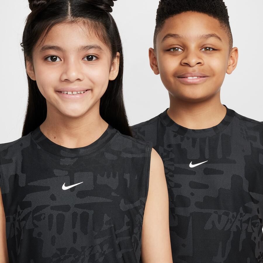 Nike Multi Dri-FIT mouwloze top voor kids Zwart