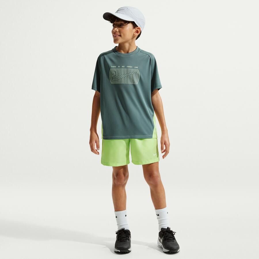 Nike Multi trainingsshorts met Dri-FIT voor jongens Groen - Foto 4