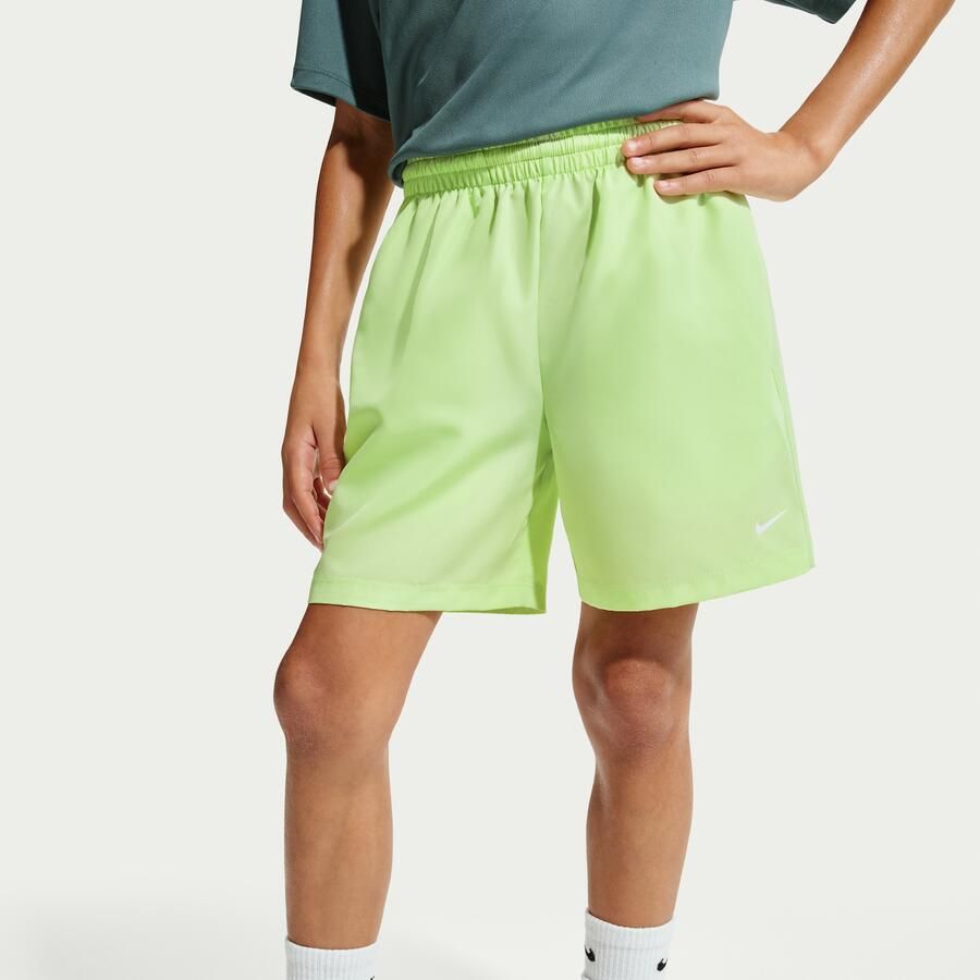Nike Multi trainingsshorts met Dri-FIT voor jongens Groen