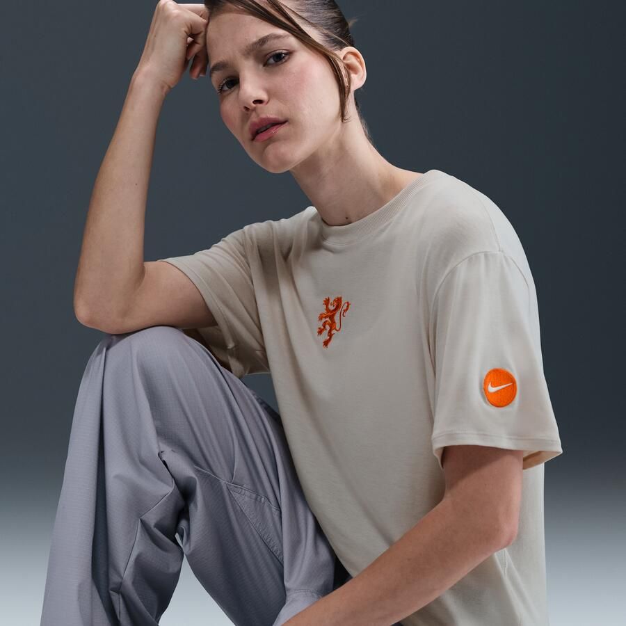 Nike Nederland Relaxed One Dri-FIT voetbaltop met korte mouwen voor dames Bruin - Foto 2