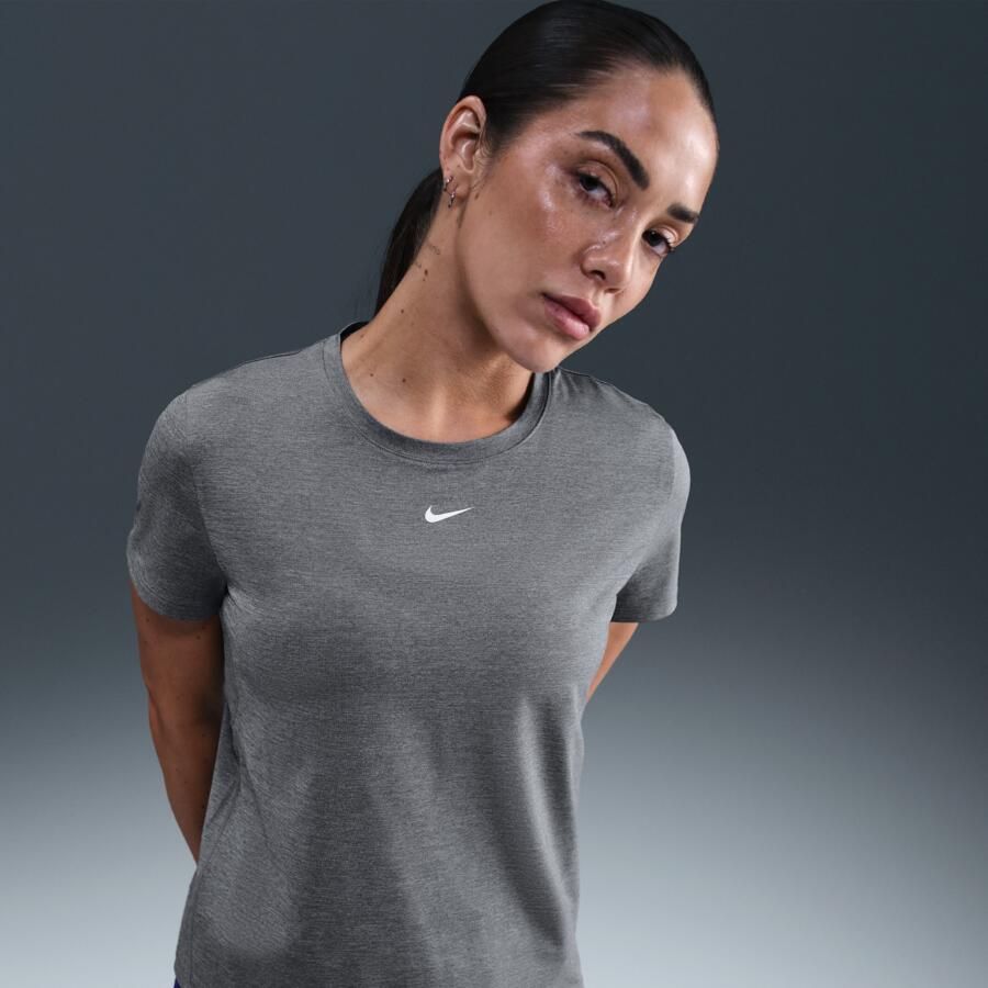 Nike One Classic Dri-FIT damestop met korte mouwen Grijs - Foto 4