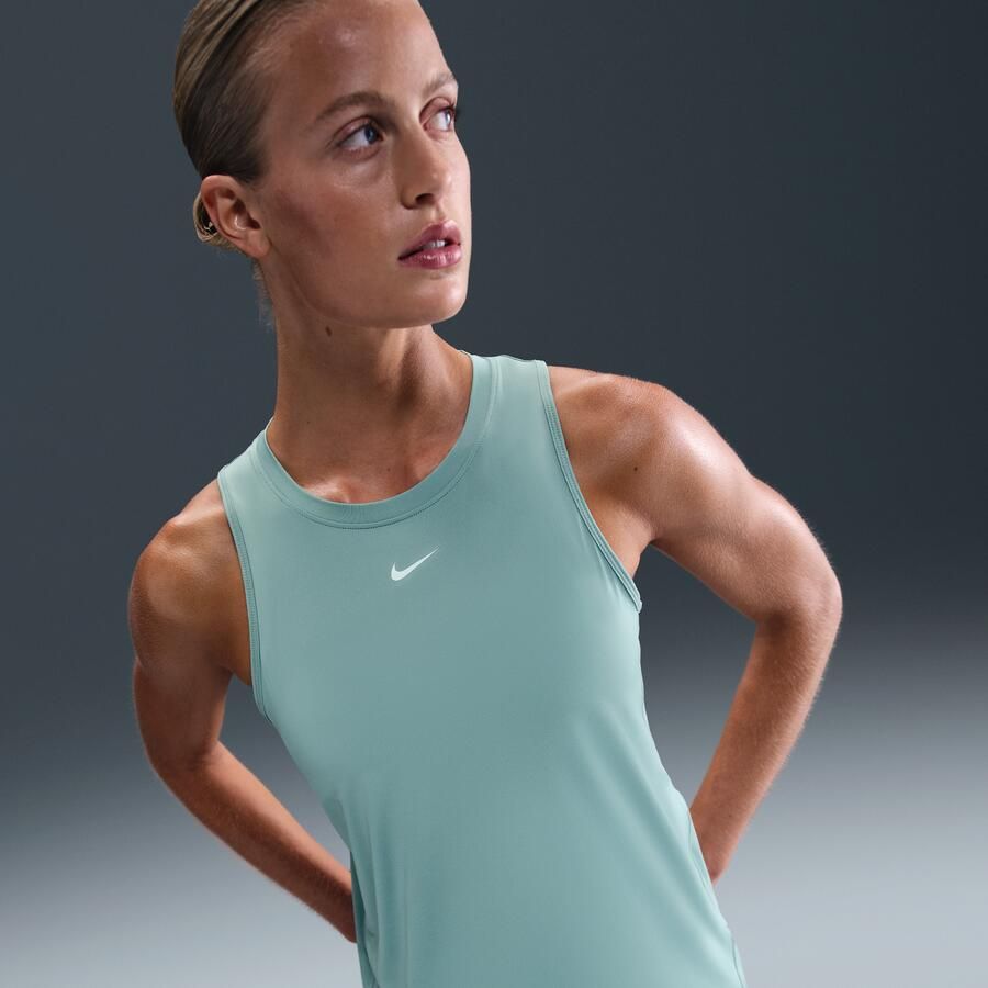 Nike One Classic Dri-FIT tanktop voor dames Groen - Foto 4
