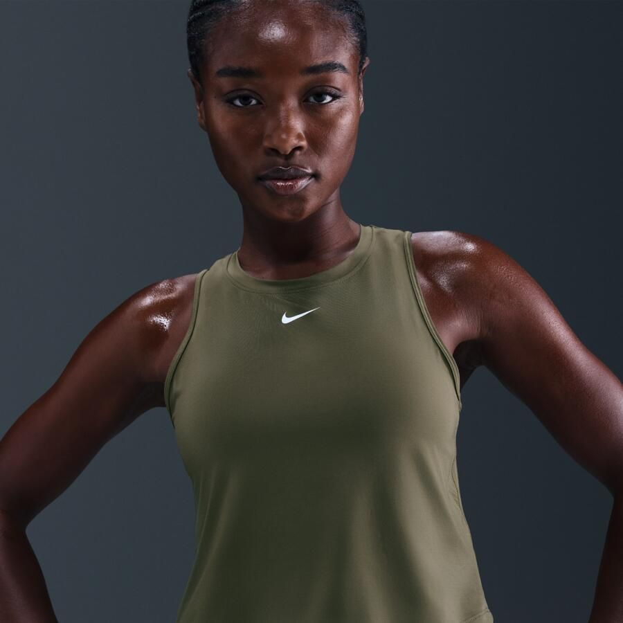 Nike One Classic korte tanktop met Dri-FIT voor dames Groen - Foto 4