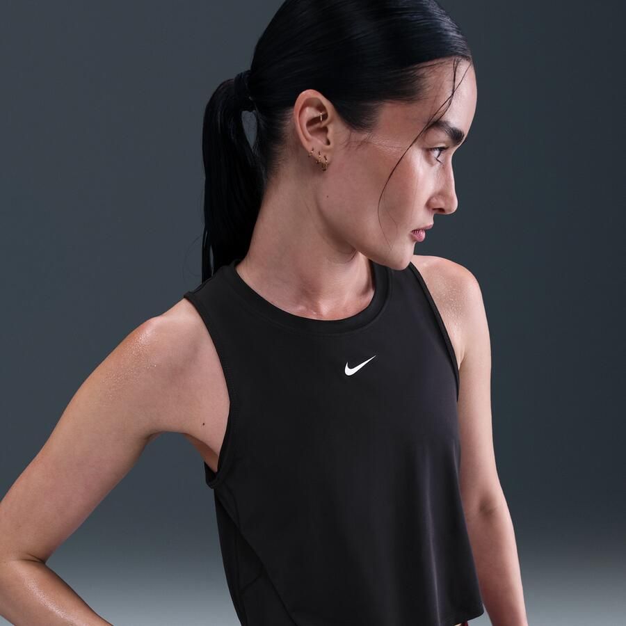 Nike One Classic korte tanktop met Dri-FIT voor dames Zwart - Foto 4