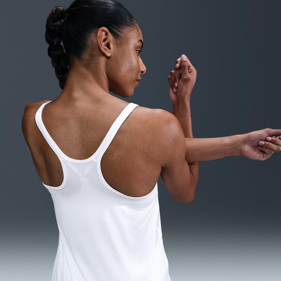 Nike One Classic tanktop met bandjes en Dri-FIT voor dames Wit