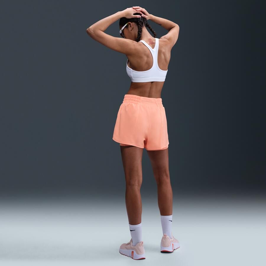 Nike One Dri-FIT 2-in-1 damesshorts met hoge taille (8 cm) Oranje - Foto 3