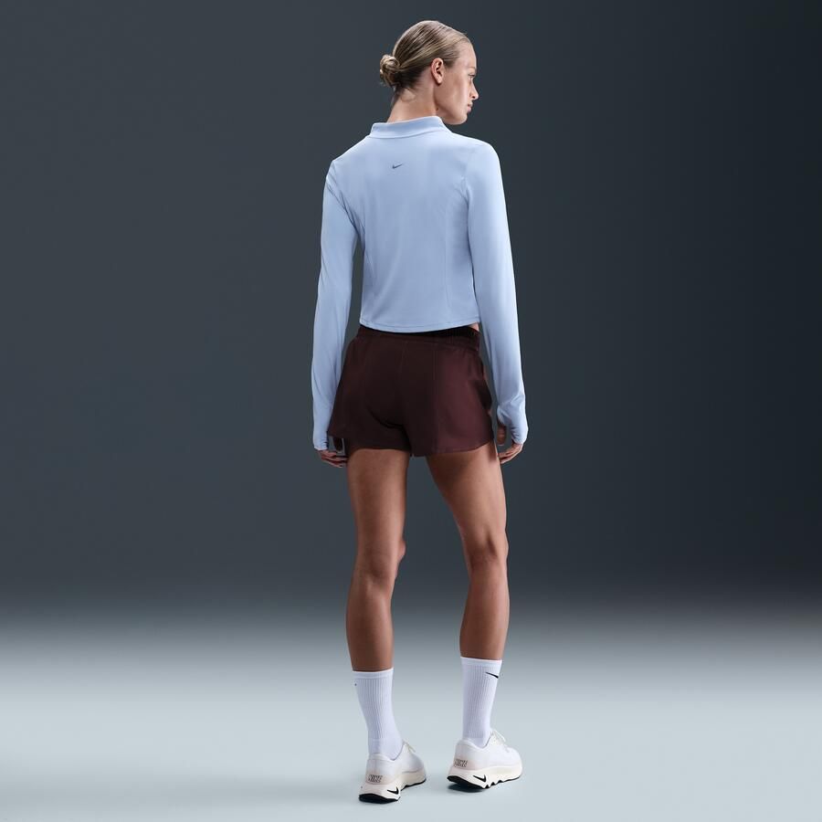 Nike One Dri-FIT damesshorts met halfhoge taille en binnenbroekje (8 cm) Rood - Foto 3