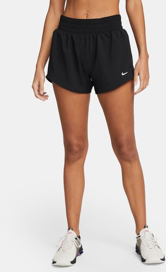 Nike One Dri-FIT damesshorts met halfhoge taille en binnenbroekje (8 cm) Zwart - Foto 4