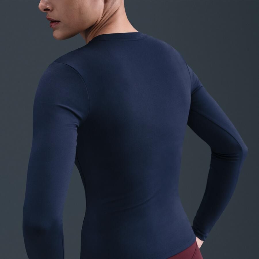Nike One Fitted Dri-FIT damestop met lange mouwen Blauw
