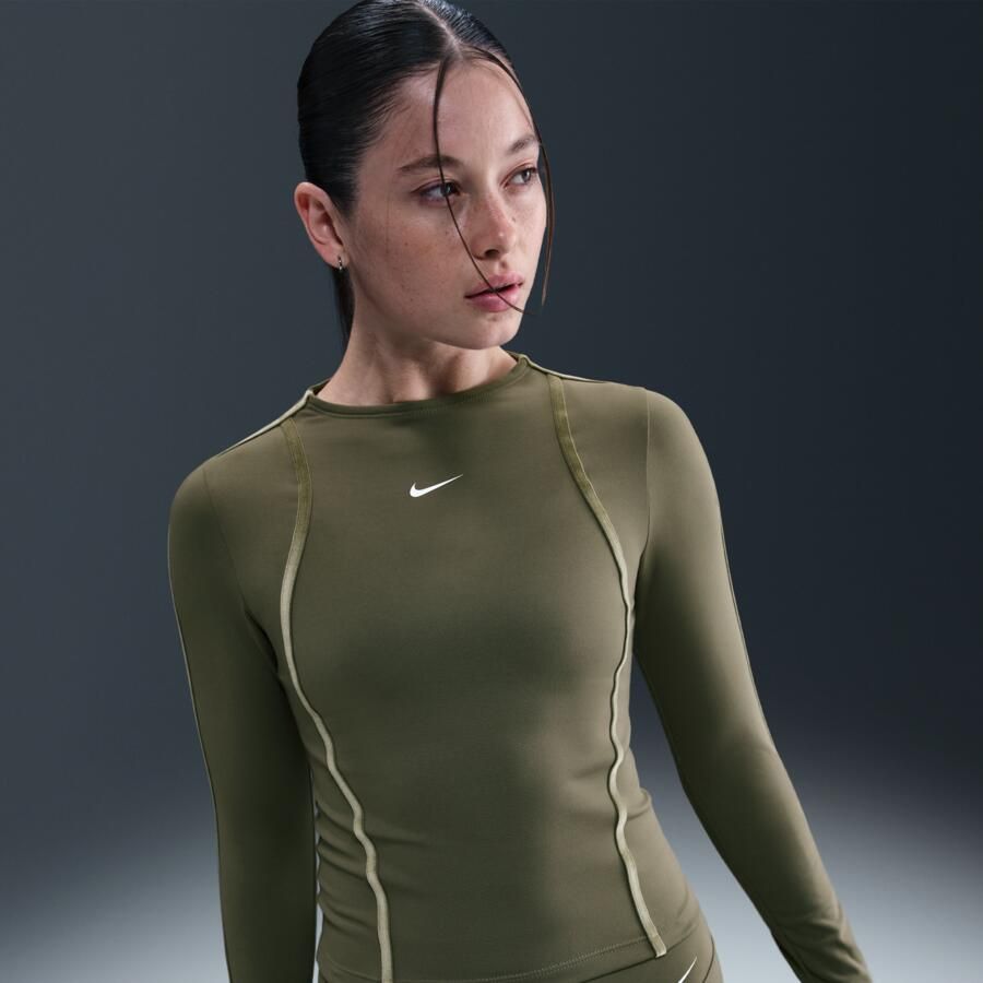 Nike One Fitted Dri-FIT damestop met lange mouwen Groen - Foto 4