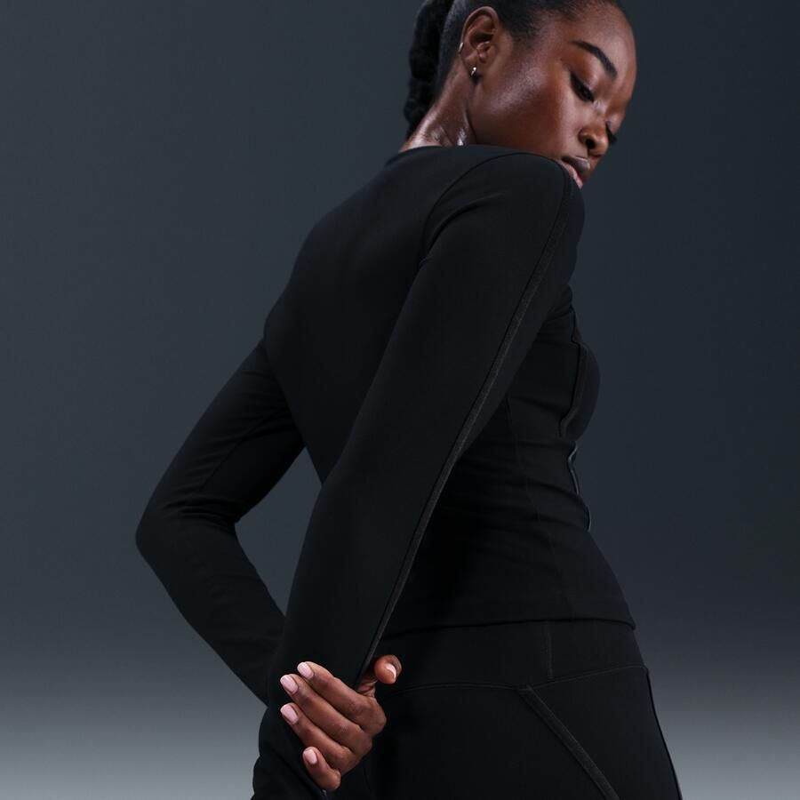 Nike One Fitted Dri-FIT damestop met lange mouwen Zwart