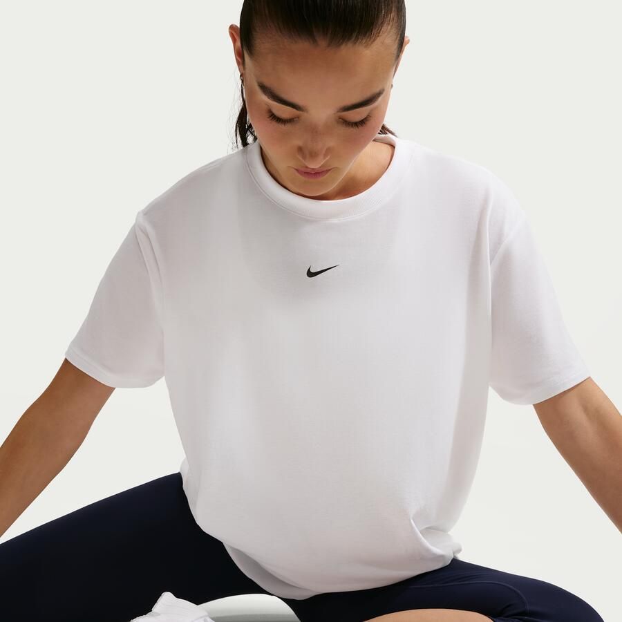 Nike One Relaxed Dri-FIT damestop met korte mouwen Wit