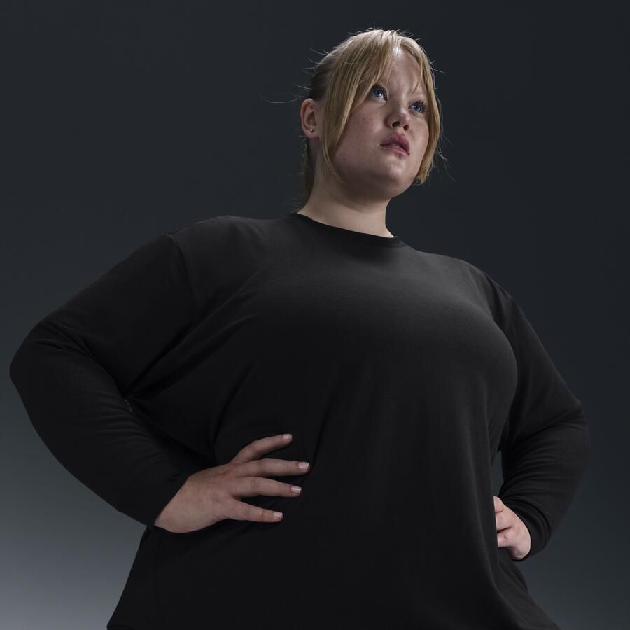 Nike One Relaxed Dri-FIT damestop met lange mouwen (Plus Size) Zwart - Foto 2