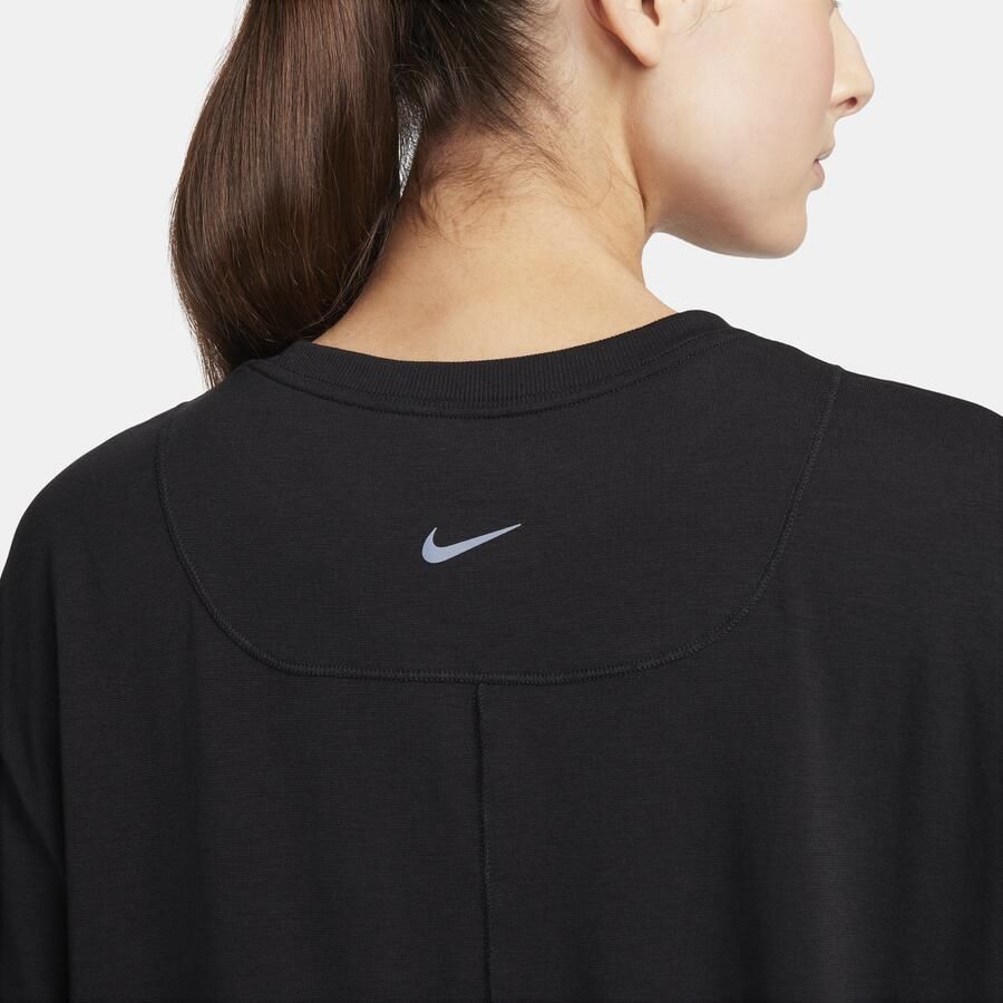 Nike One Relaxed Dri-FIT damestop met lange mouwen Zwart