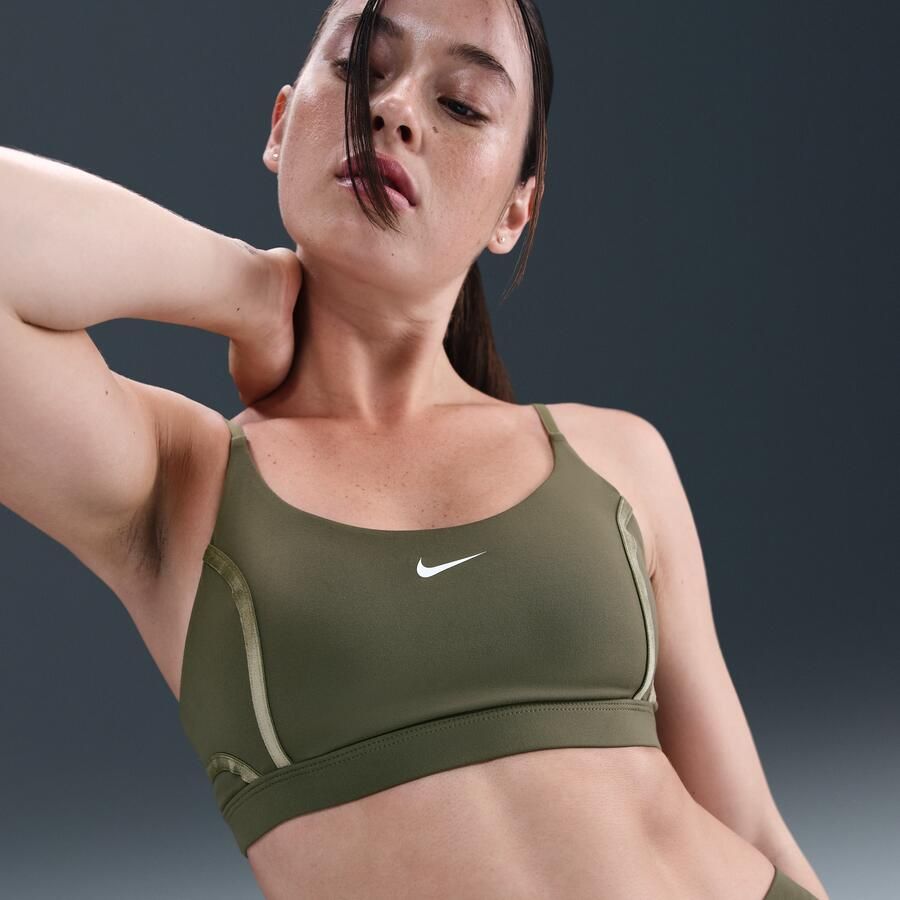Nike One sport-bh met vulling en lichte ondersteuning Groen - Foto 4
