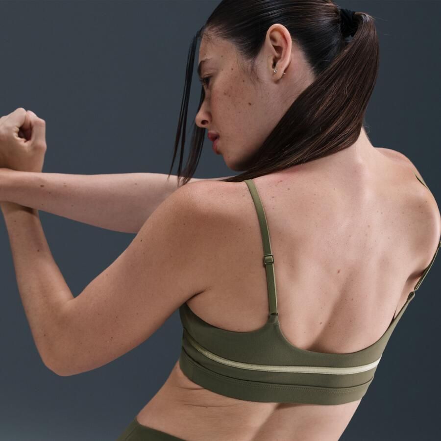 Nike One sport-bh met vulling en lichte ondersteuning Groen