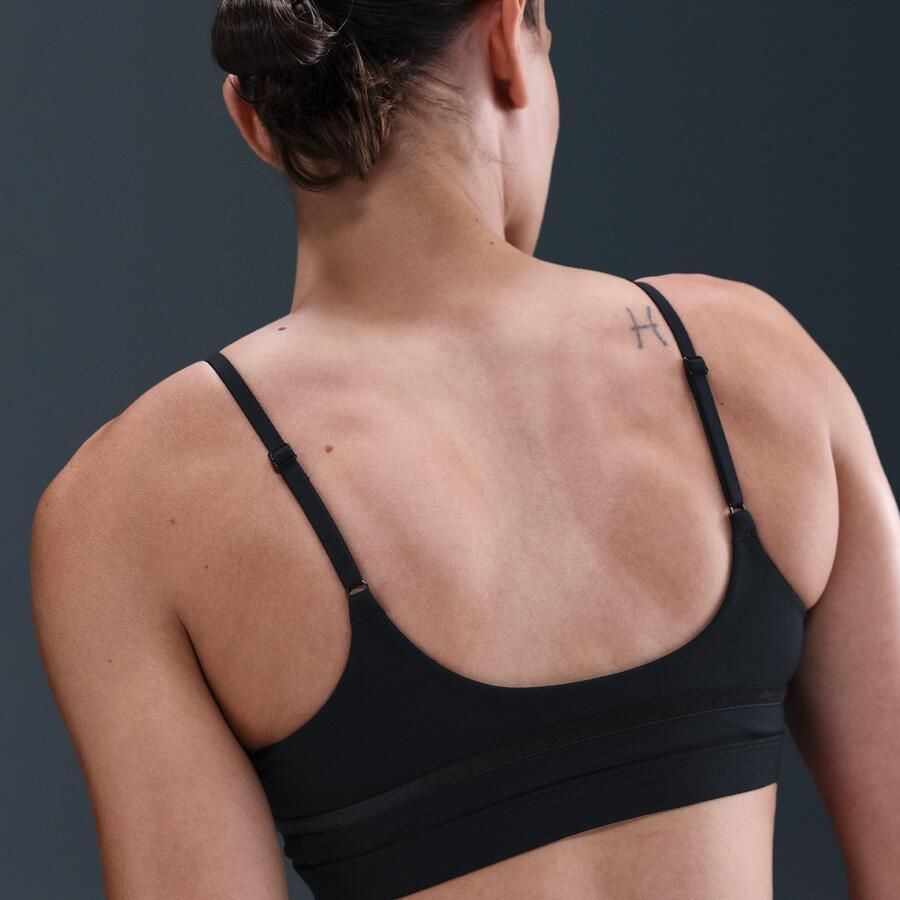 Nike One sport-bh met vulling en lichte ondersteuning Zwart