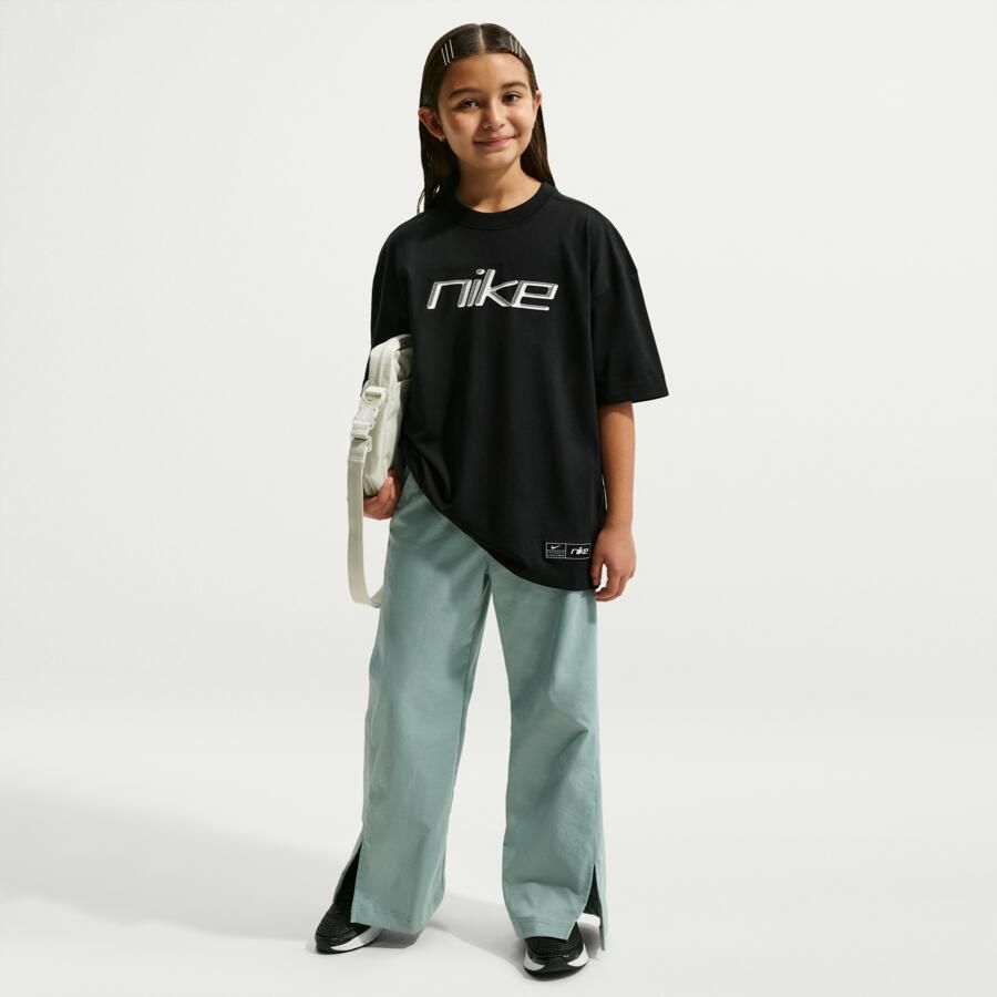 Nike oversized T-shirt voor meisjes Zwart
