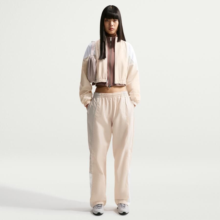 Nike Oversized trainingsbroek met middelhoge taille voor dames Wit - Foto 4