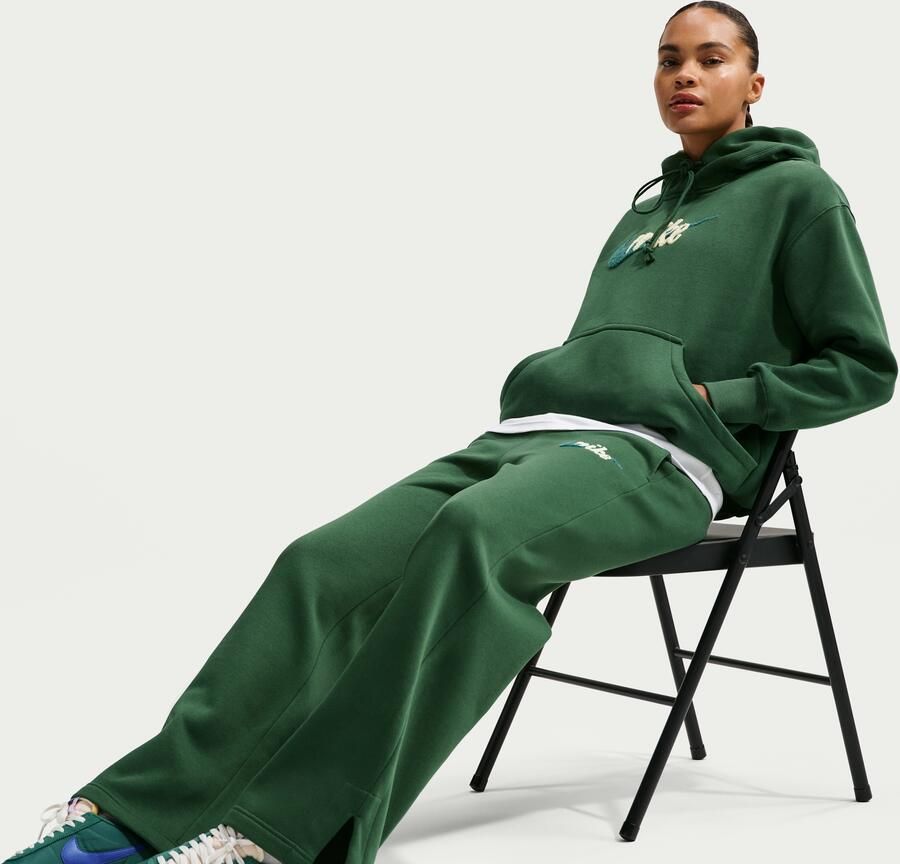 Nike Phoenix Fleece broek met logo hoge taille en wijde pijpen voor dames Groen