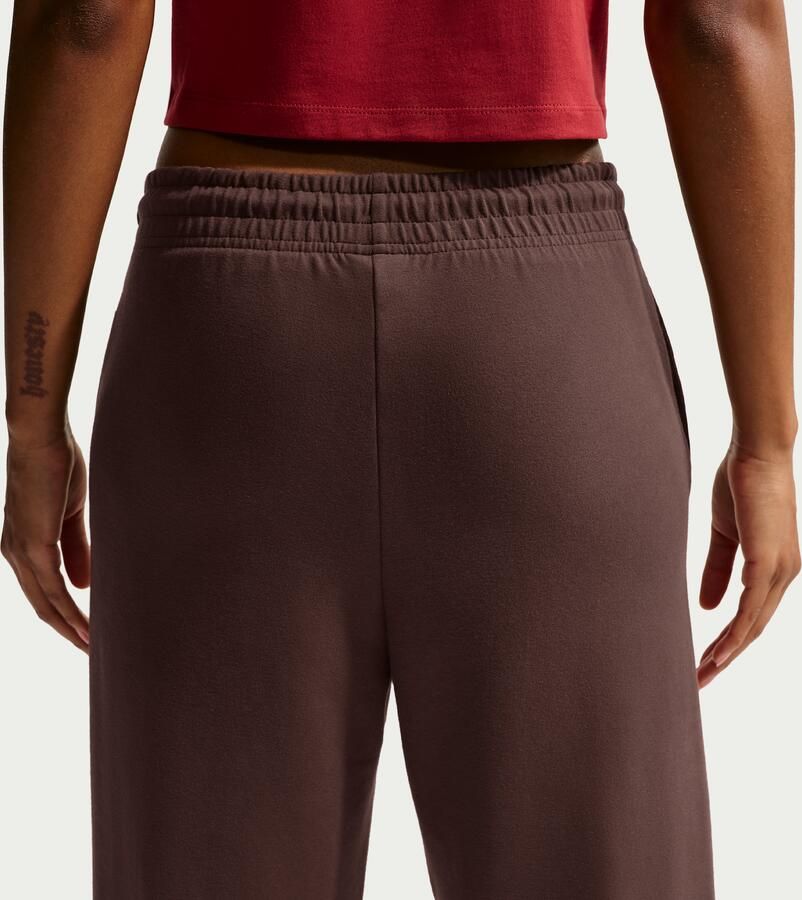 Nike Phoenix Fleece damesbroek met hoge taille en wijde pijpen Bruin