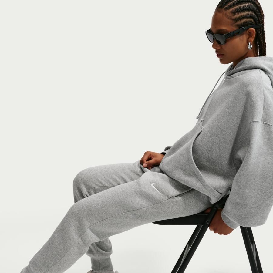 Nike Phoenix Fleece joggingbroek met halfhoge taille voor dames Grijs - Foto 2