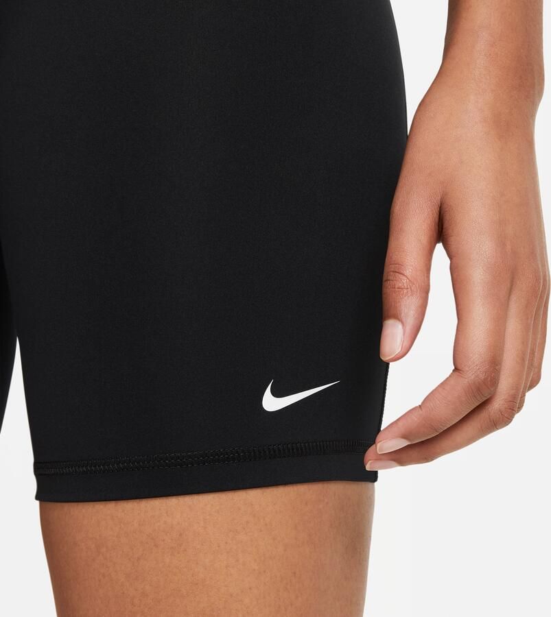 Nike Pro 365 Damesshorts (21 cm) Zwart