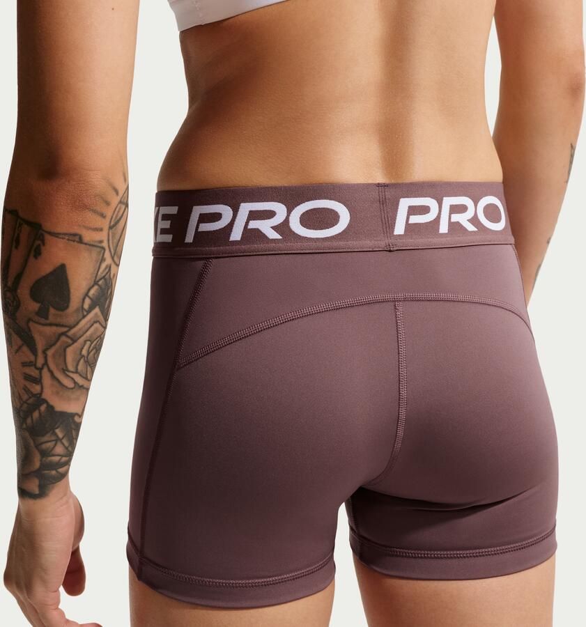 Nike Pro bikeshorts met halfhoge taille voor dames (8 cm) Paars - Foto 2