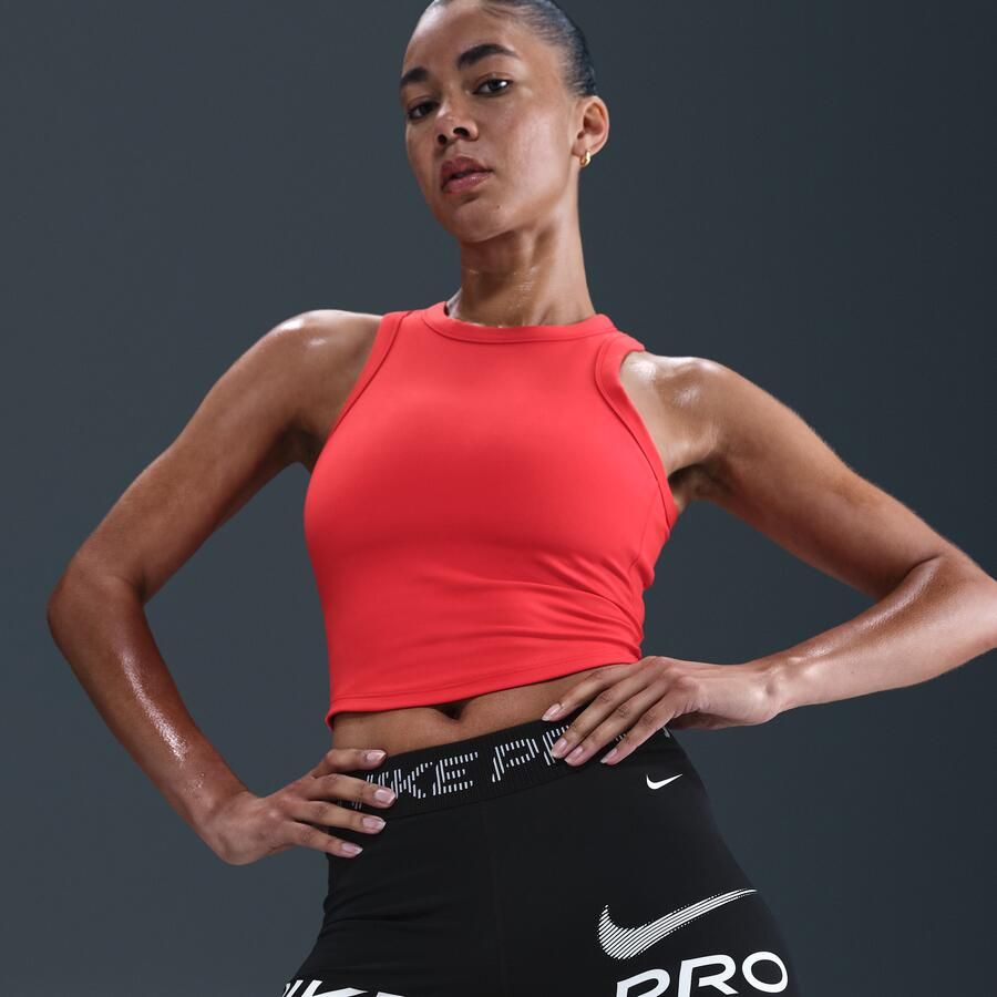 Nike Pro bikeshorts met halfhoge taille voor dames (8 cm) Zwart