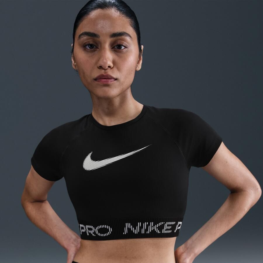 Nike Pro Dri-FIT korte damestop met korte mouwen en graphic Zwart - Foto 4