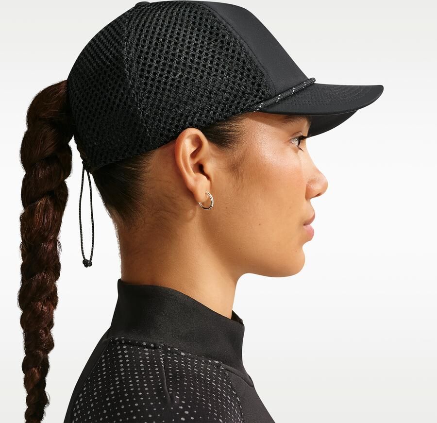 Nike Pro Dri-FIT ongestructureerde Swoosh Run pet Zwart