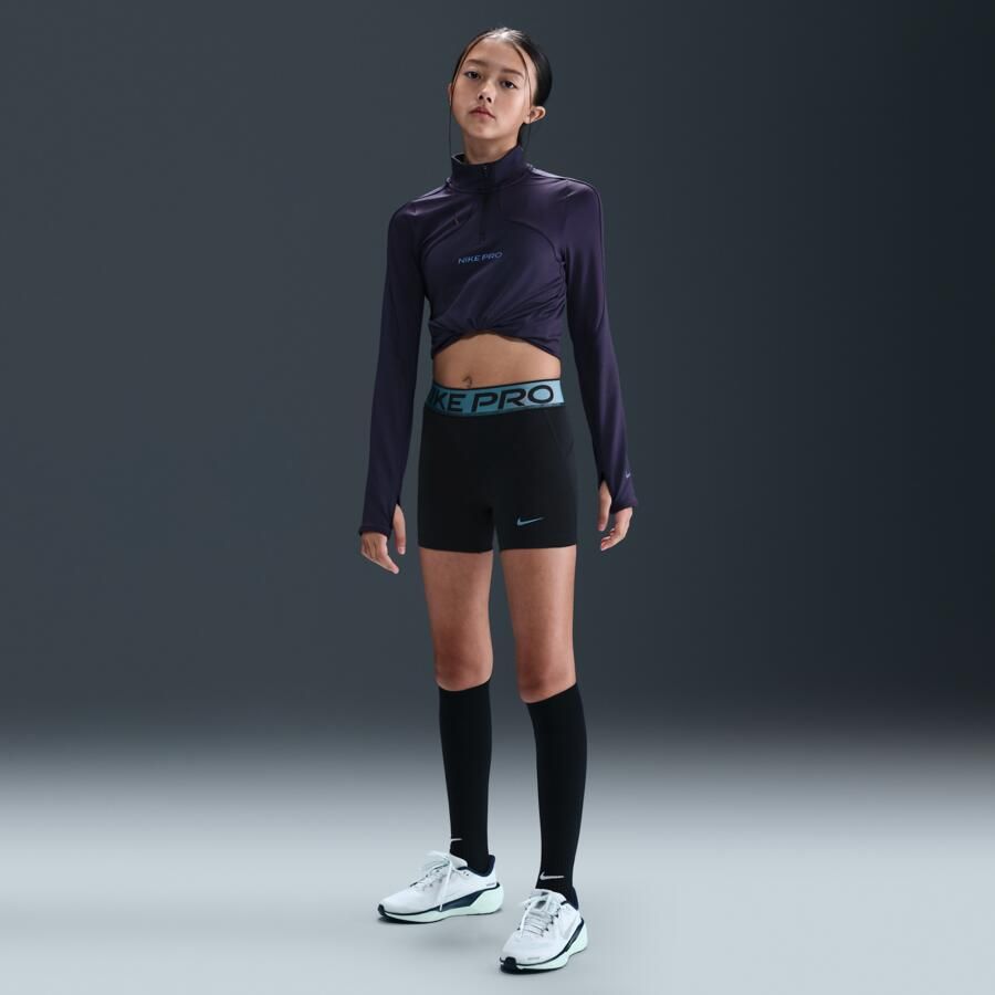 Nike Pro Dri-FIT shorts met glanzende accenten voor meisjes (8 cm) Zwart - Foto 4