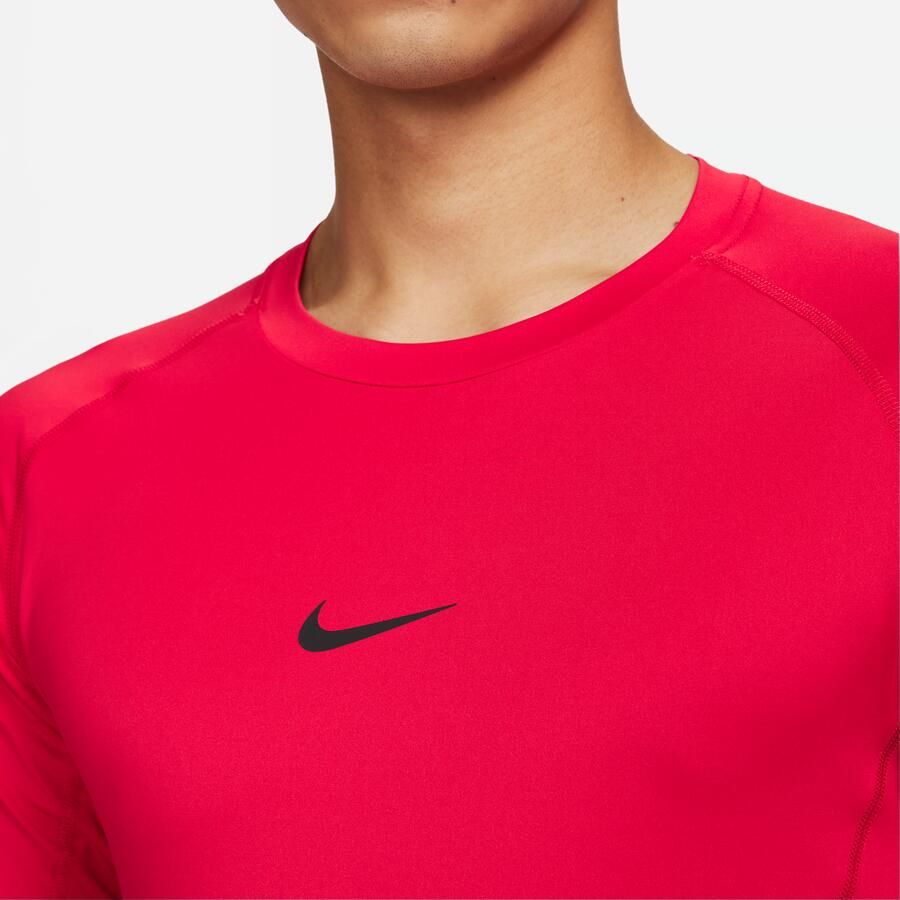 Nike Pro Dri-FIT strakke fitnesstop met korte mouwen voor heren Rood